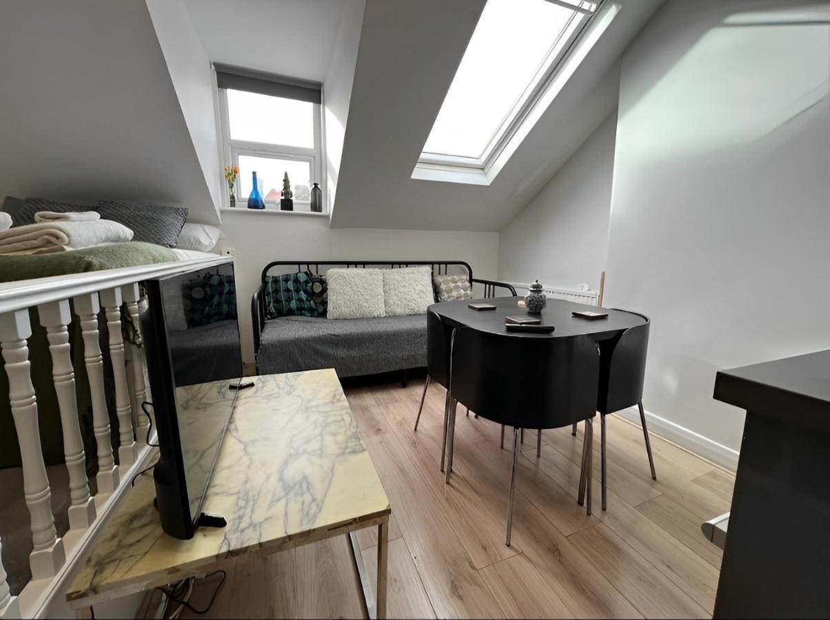 Loft Studio Shepherd'S Bush London Near Everything Exterior photo